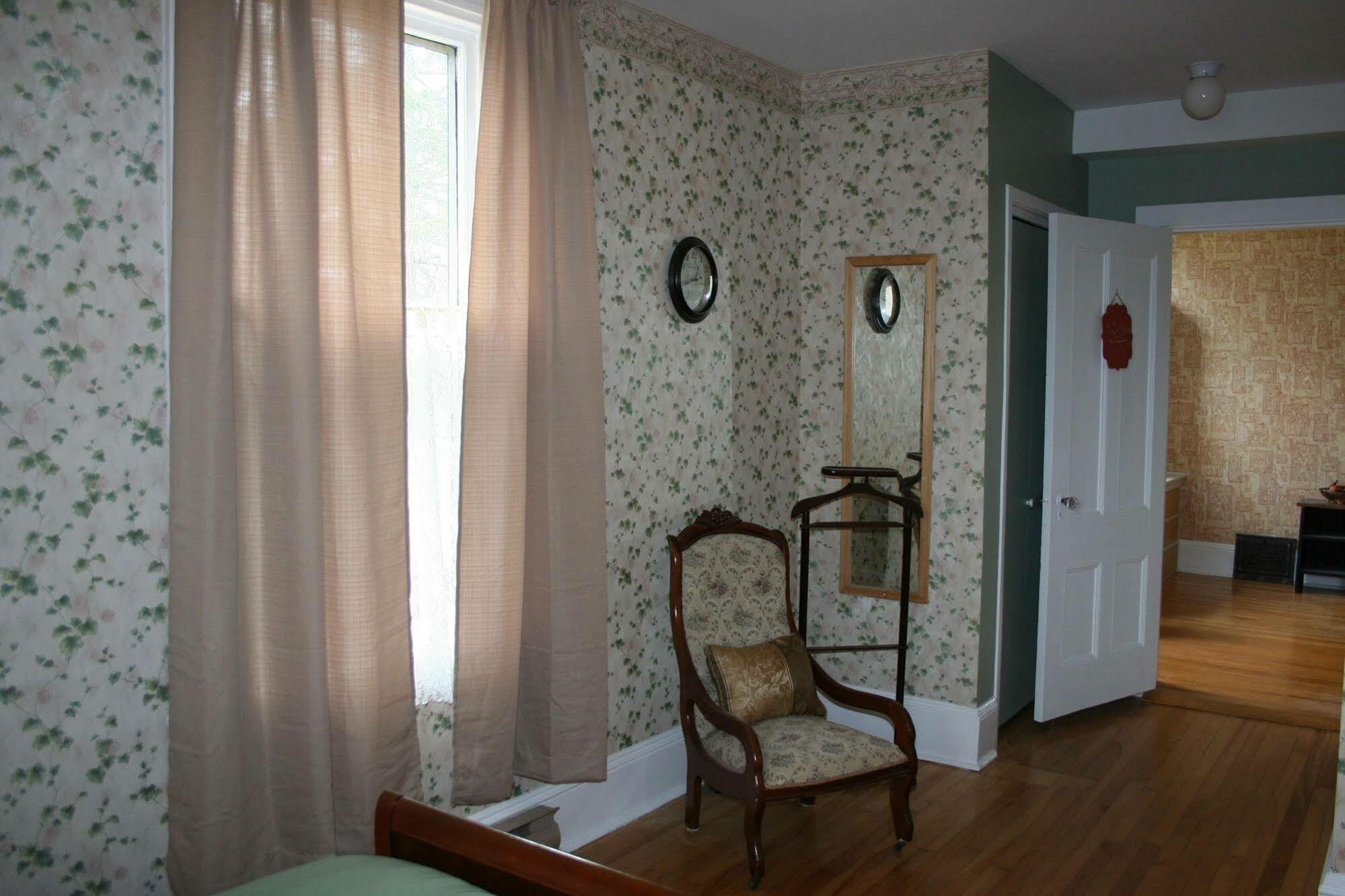 Sackville Bed And Breakfast Exterior foto