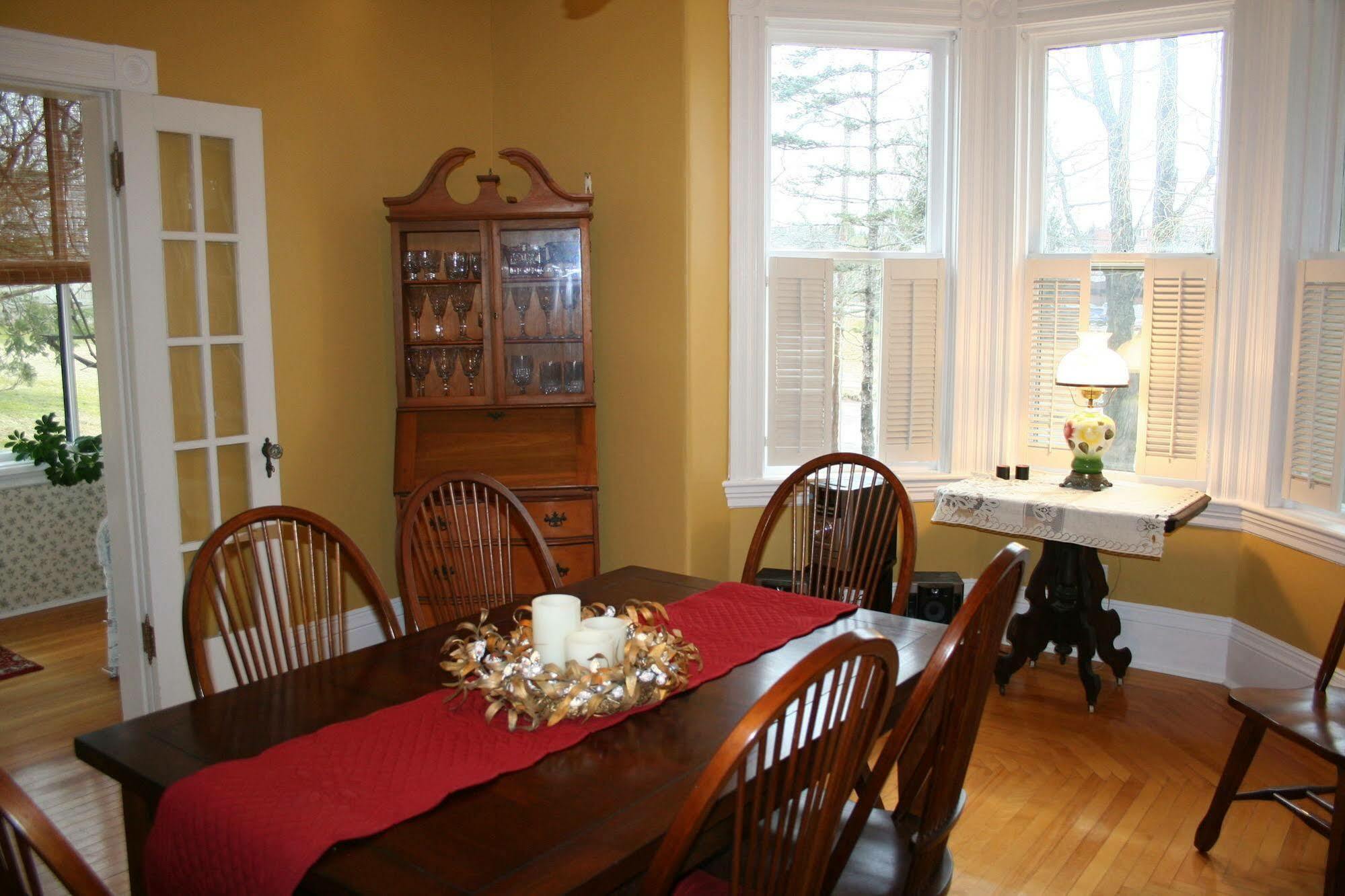 Sackville Bed And Breakfast Exterior foto