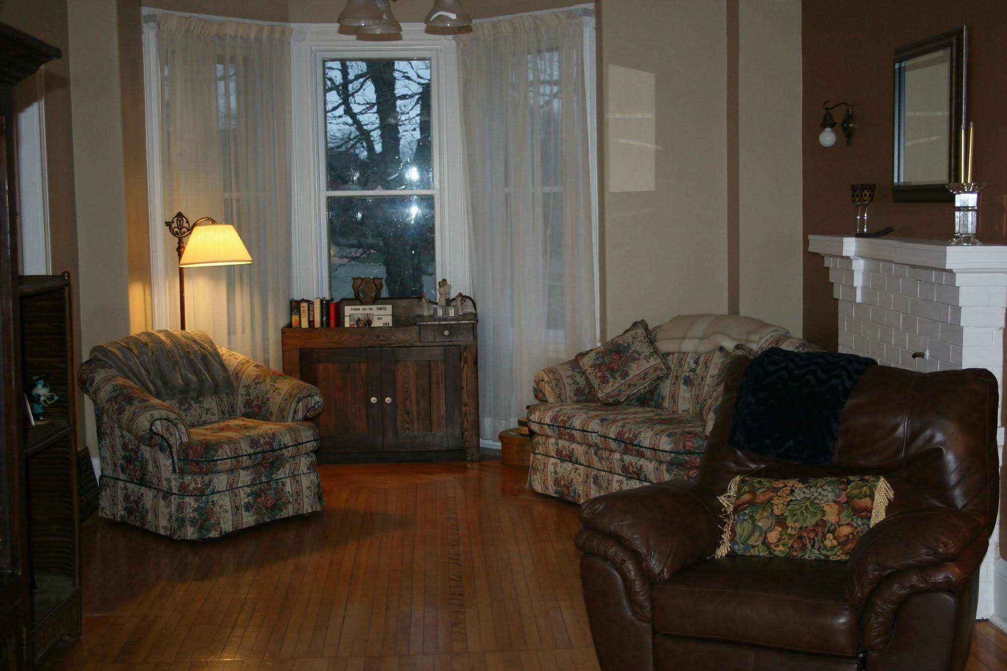 Sackville Bed And Breakfast Exterior foto